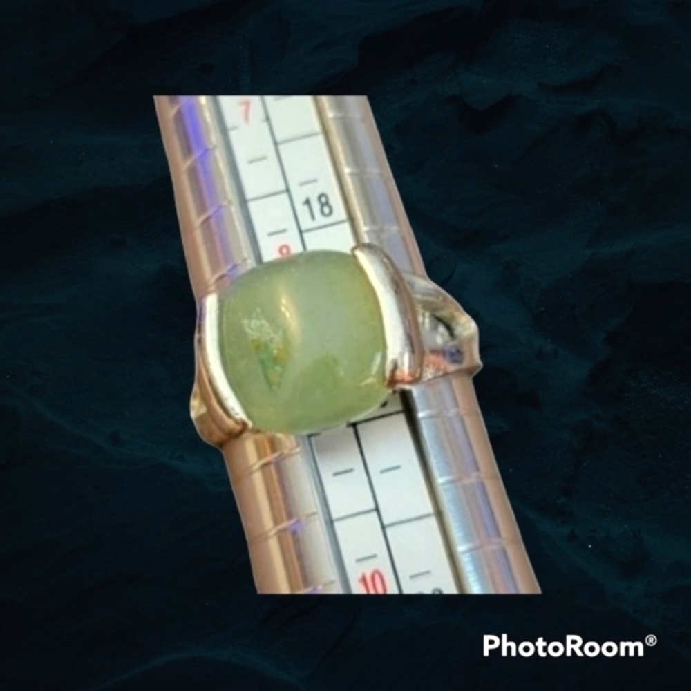 VTG Silvertone Unisex Green Aventurine Gemstone Contemporary Ring
